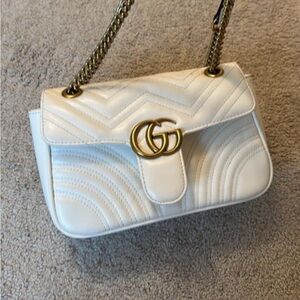 GG purse!